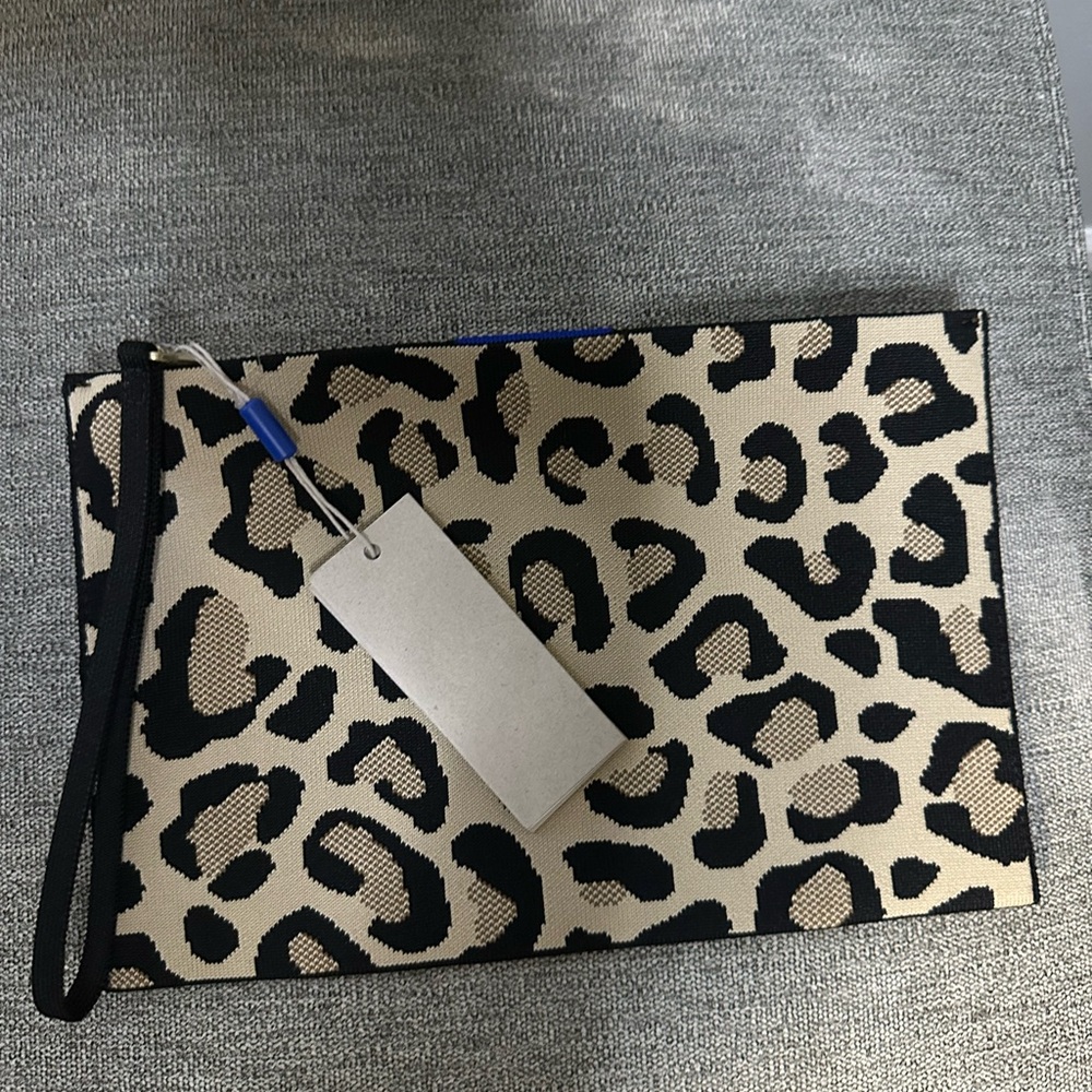 Rothy’s the Wristlet Clutch in Desert Cat - Picture 3 of 4